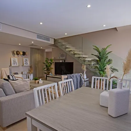 A Stunning Seaview Penthouse; 3Bedrooms + Nanny Hurghada Exterior photo