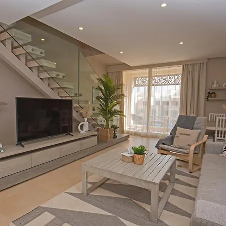 A Stunning Seaview Penthouse; 3Bedrooms + Nanny Hurghada Exterior photo