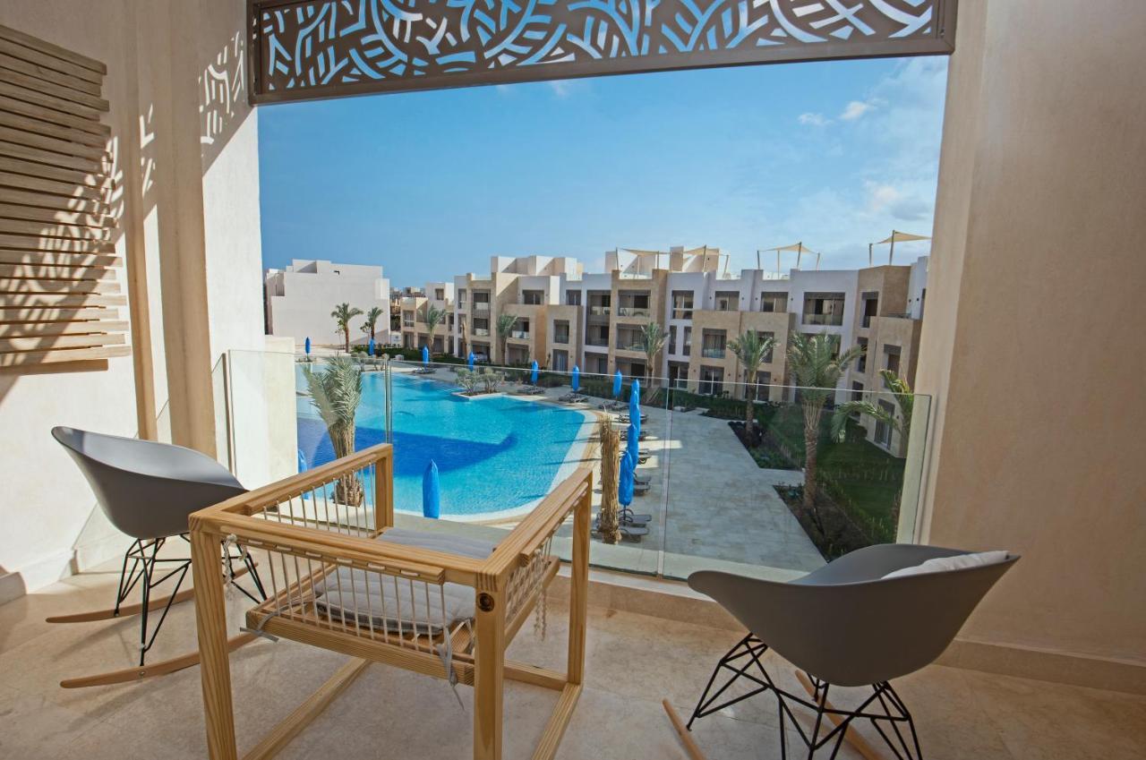 A Stunning Seaview Penthouse; 3bedrooms + Nanny *