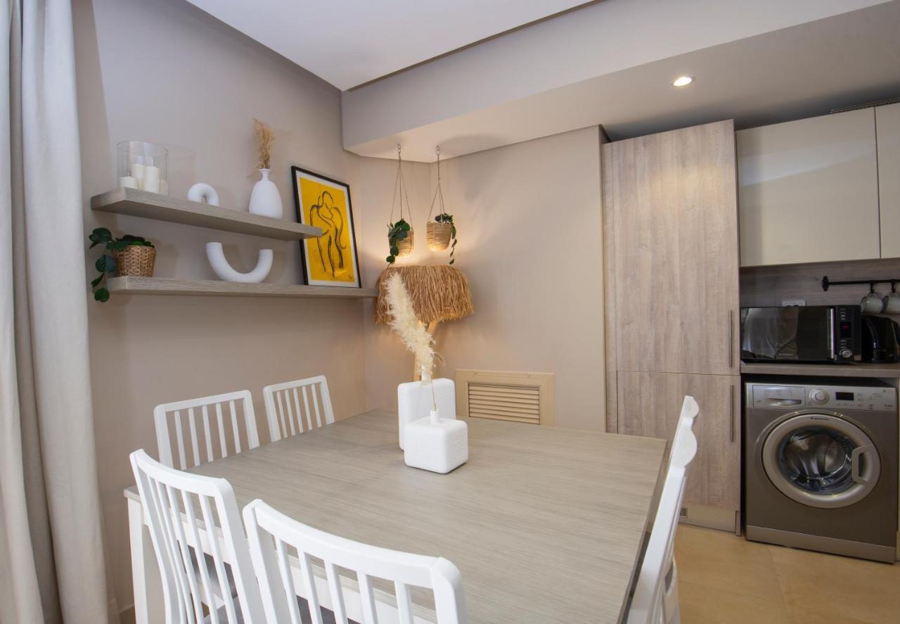 A Stunning Seaview Penthouse; 3bedrooms + Nanny
