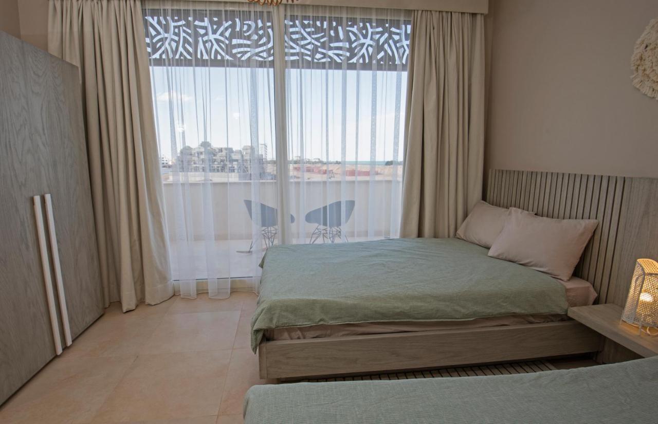 A Stunning Seaview Penthouse; 3bedrooms + Nanny *