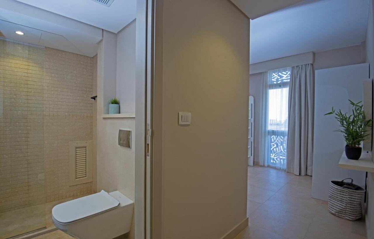 A Stunning Seaview Penthouse; 3bedrooms + Nanny