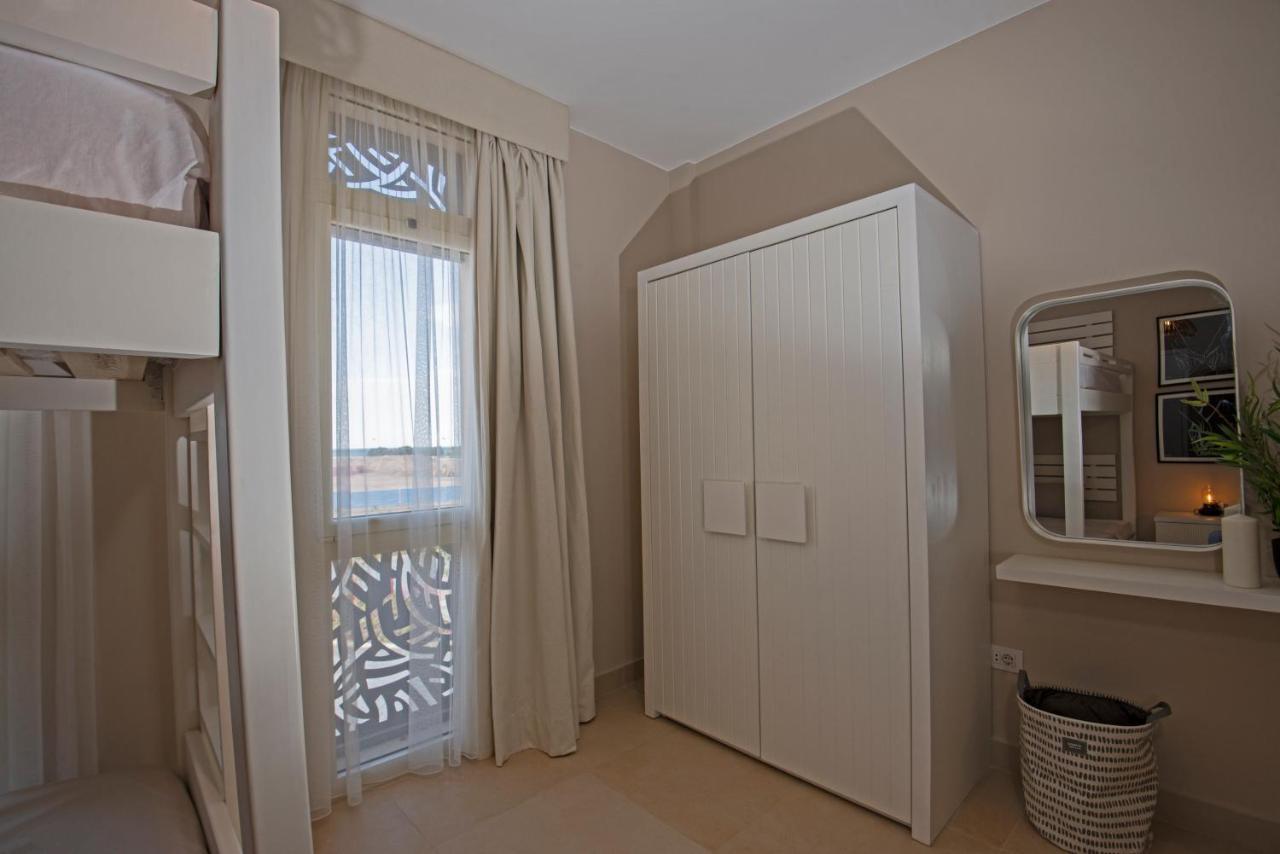 Apartment A Stunning Seaview Penthouse; 3bedrooms + Nanny