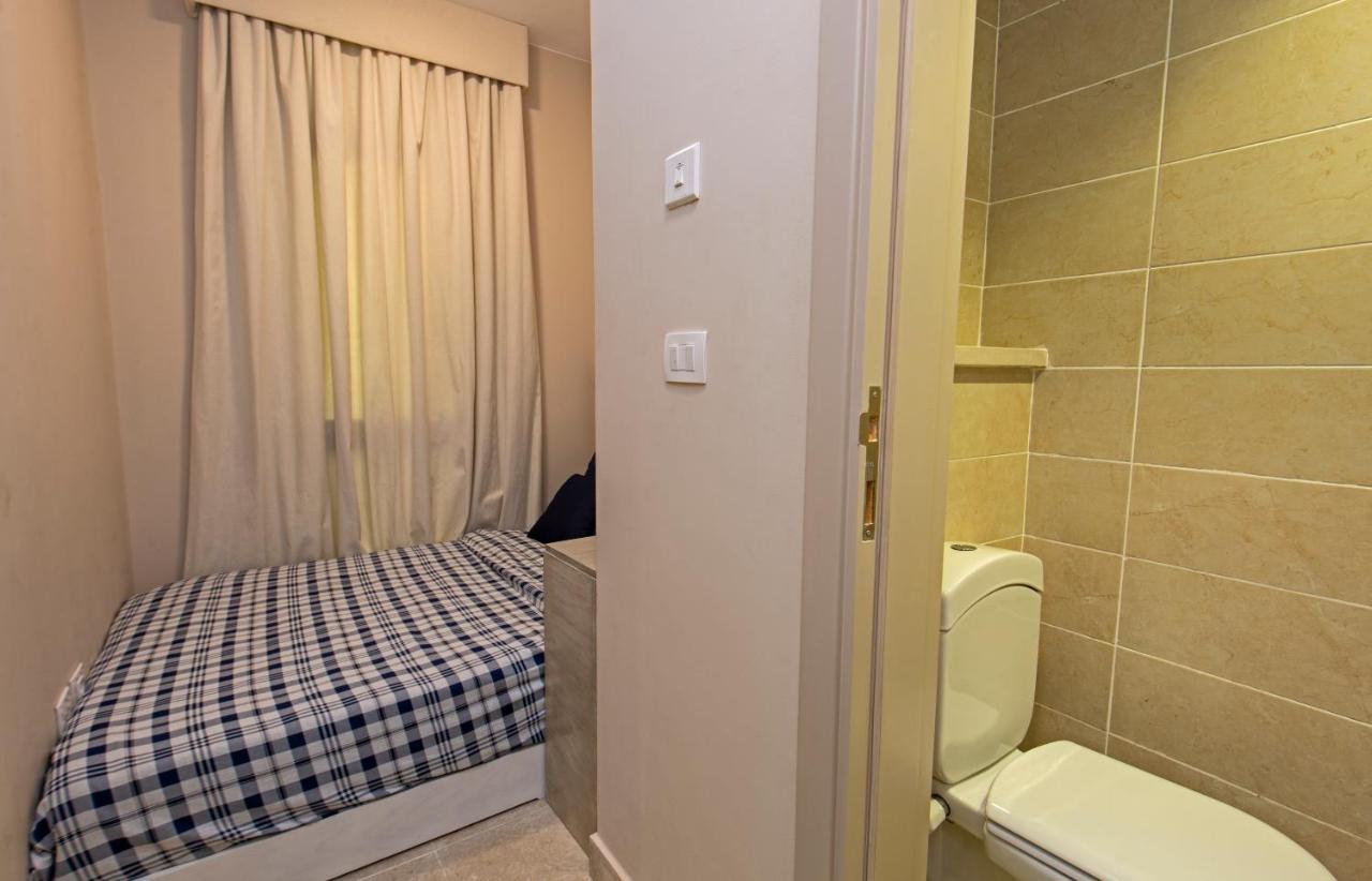 Apartment A Stunning Seaview Penthouse; 3bedrooms + Nanny
