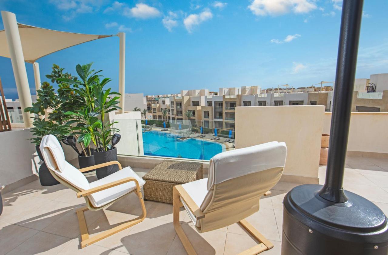 A Stunning Seaview Penthouse; 3bedrooms + Nanny Apartment Hurghada