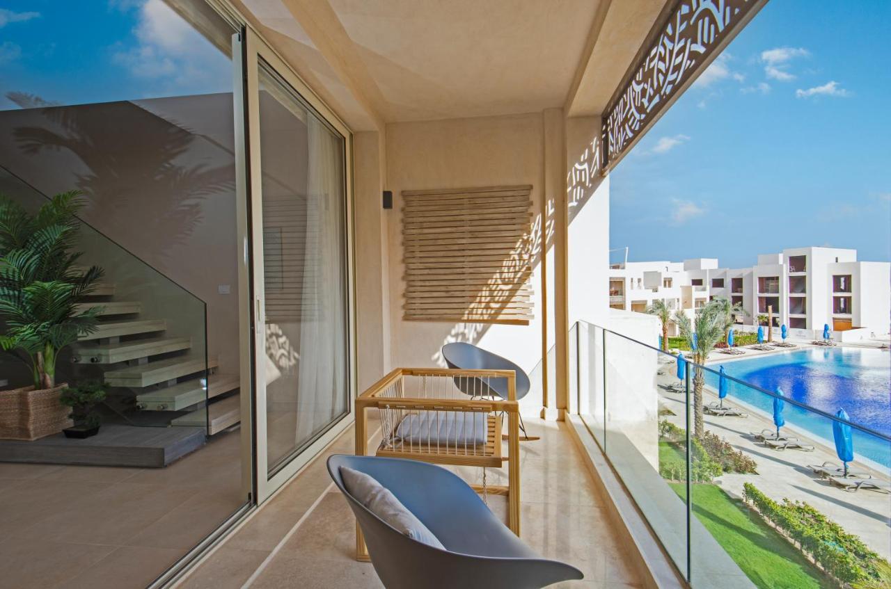 Apartament A Stunning Seaview Penthouse; 3bedrooms + Nanny